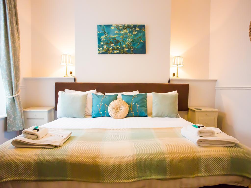 The Dolphin Hotel Ексмут Стая снимка